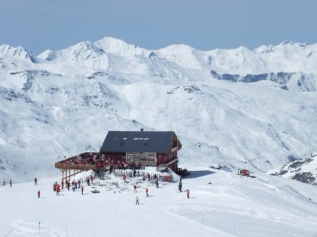 Restaurant le Caribou, below "Glacier de Thorens"