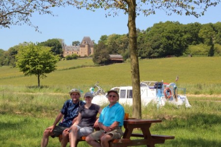Lunch spot near Cercy-la-Tour